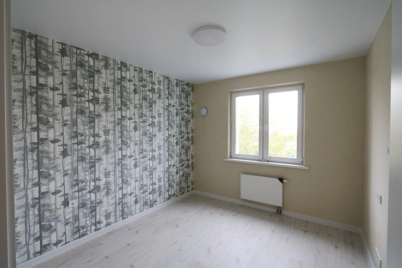 Продается новая  евро двушка в новом доме

В квартире никто не жил

Сделан свежий ремонт

Прекрасная придомовая территория, детская площадка, красивое озеленение

Парадные, колясочные. Все для вашего комфорта

Также прекрасное расположение дома

Рядом парк, стадион

Документы готовы к сделке

Звонит