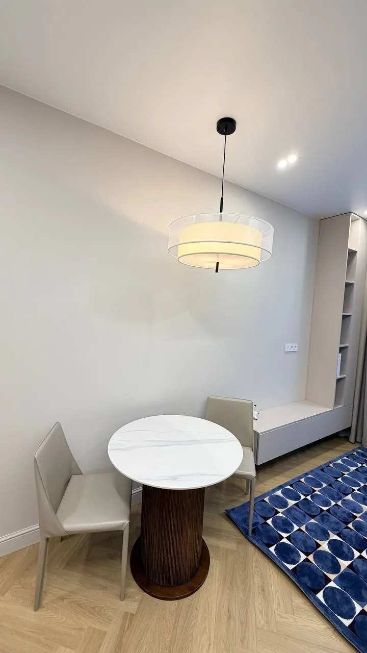 Продается красивая евро двушка в ЖК «Соседи»

В квартире сделан качественный ремонт, использовались только лучшие материалы

Новым хозяевам останется мебель и бытовая техника

Квартира - мечта ждет своих новых жильцов

Звоните и покупайте эту замечательную квартиру 